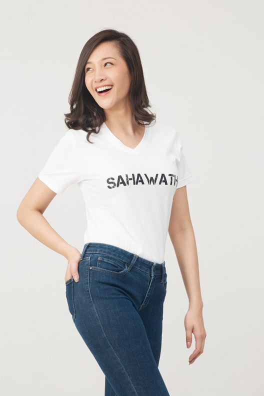 โรงงานผลิตเสื้อยืด รับทําเสื้อยืดราคาส่ง พร้อมปักและสกรีน | Sahawath