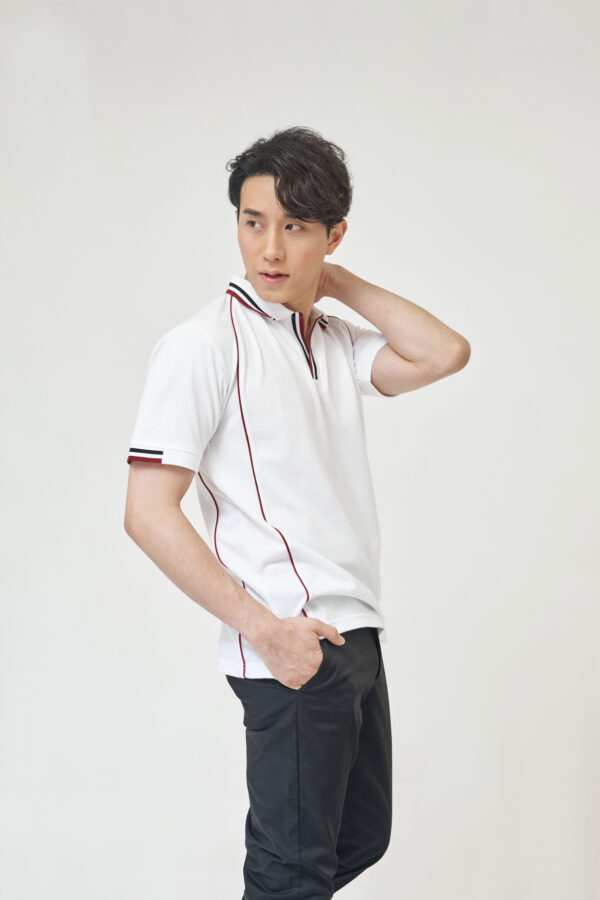 เสื้อโปโลยูนิฟอร์มสีขาว